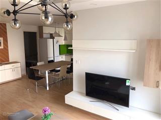 Chính chủ bán căn 46m2. tầng trung. 1pn  1pk  1vs. cửa đn, ban công tn full nội thất