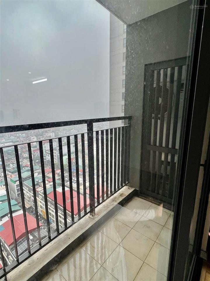 Chính chủ bán căn 93,4m2 tầng trung. 2pn2vs có thể sửa 3 ngủ rẻ nhất thị trường.cửa đn ban công tb