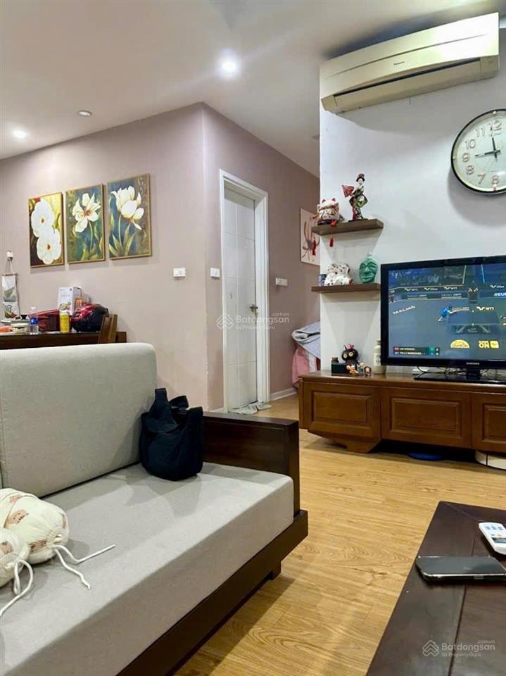 Chính chủ bán căn 98m2. tầng trung, 3pn2vs. full nội thất, có slot oto, cửa tb ban công dn.