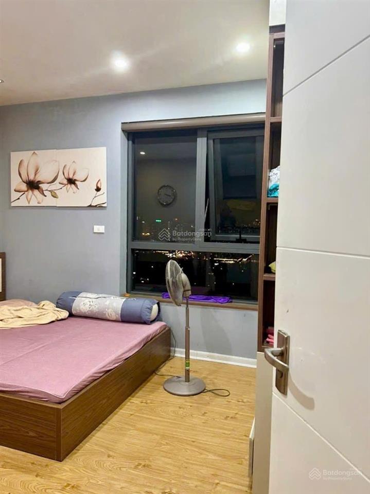 Chính chủ bán căn 98m2. tầng trung, 3pn2vs. full nội thất, có slot oto, cửa tb ban công dn.