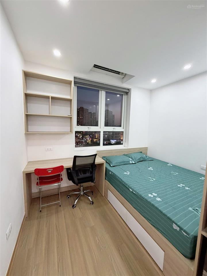 Chính chủ bán căn 58m2. 2pn  1vs. tầng trung, cửa tb ban công đn siêu mát, full nội thất