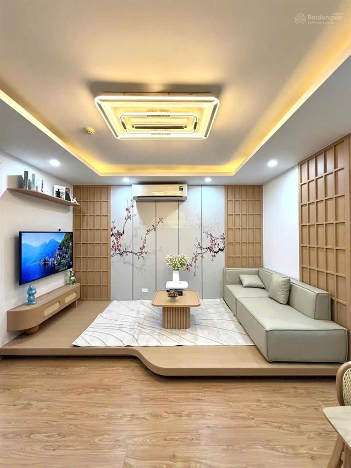 Chính chủ bán căn siêu hiếm 54,1m2 tầng trung. cửa tn, ban công tb full nội thất. 2pn  1vs