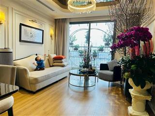 Căn hộ dành cho khách đầu tư. 75m2 tầng thấp, căn góc, 2pn  2vs. cửa đb, ban công tn, đồ cơ bản