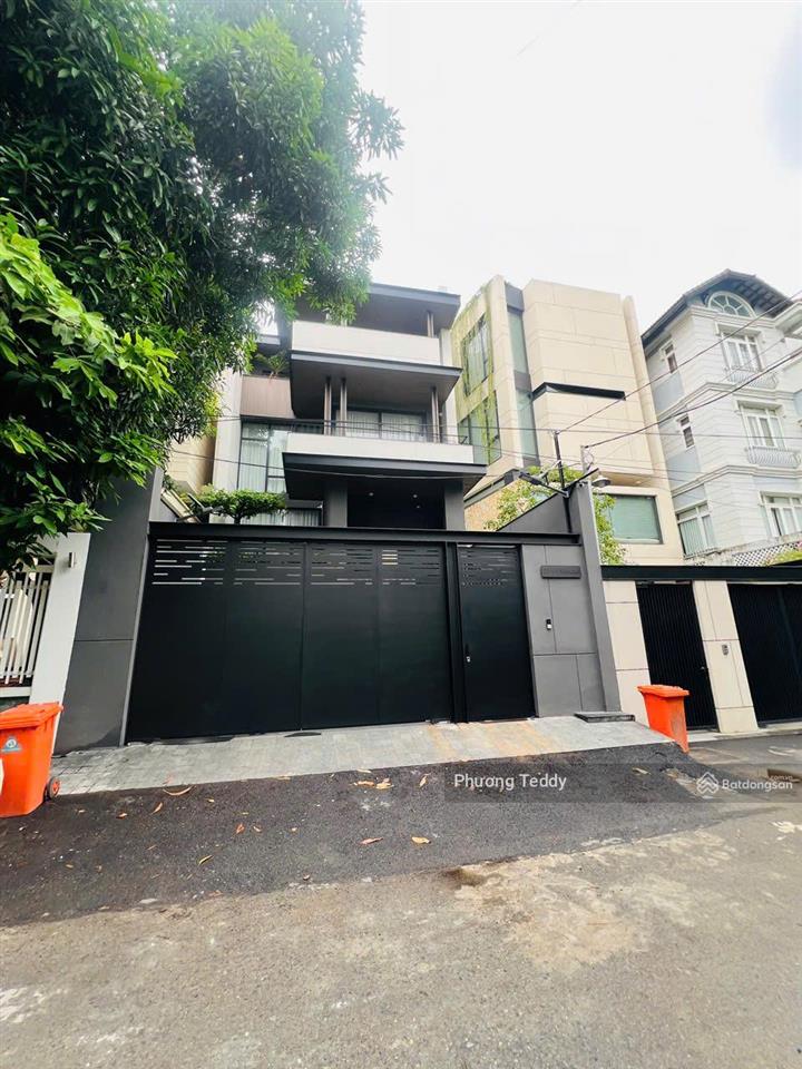 Đẳng cấp! bán biệt thự mt ngay võ trường toản, thảo điền (10.5x20m hầm 3 lầu, hđt 250tr), giá 75 tỷ