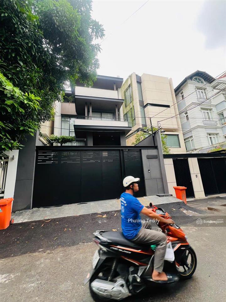 Đẳng cấp! bán biệt thự mt ngay võ trường toản, thảo điền (10.5x20m hầm 3 lầu, hđt 250tr), giá 75 tỷ