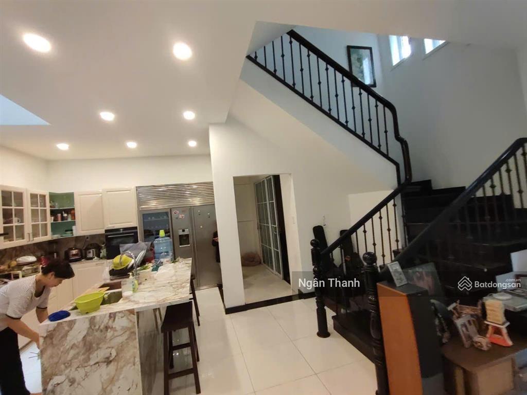 Duy nhất! siêu phẩm góc 2 mt ngay thảo điền  (14x15m)  4 tầng  hđt 95 triệu. 28 tỷ