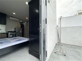 New 100% căn hộ bancol full nt, gần bờ kè hoàng sa q3, thang máy, xe hơi tận cửa, có máy giặt riêng