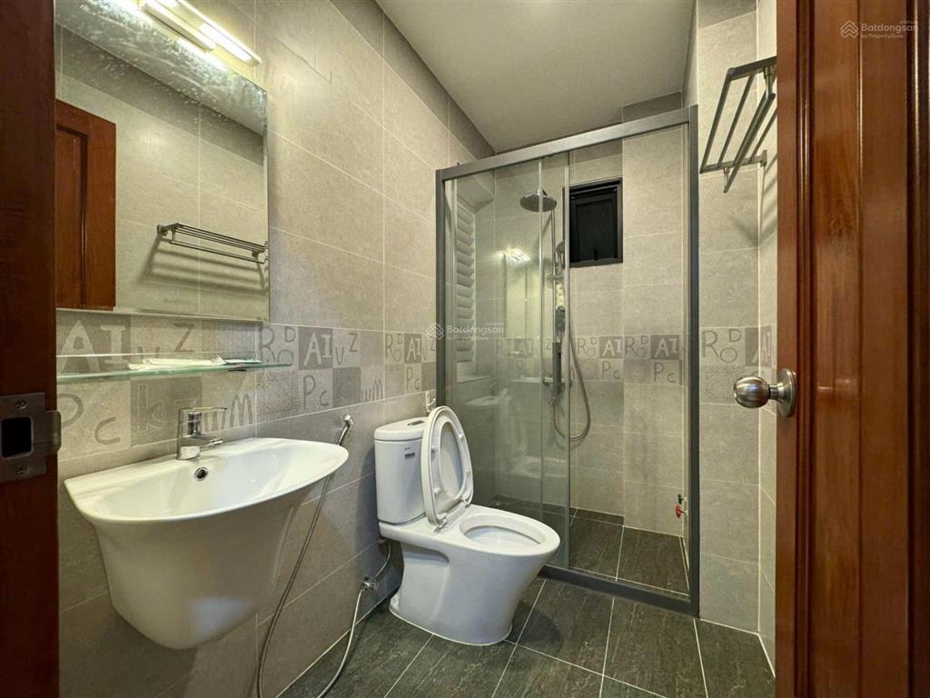 Cho thuê nhà trọ 1pn, 1wc, 27m2, giá ưu đãi 8,5 triệu tại nguyễn tri phương, q5, hcm