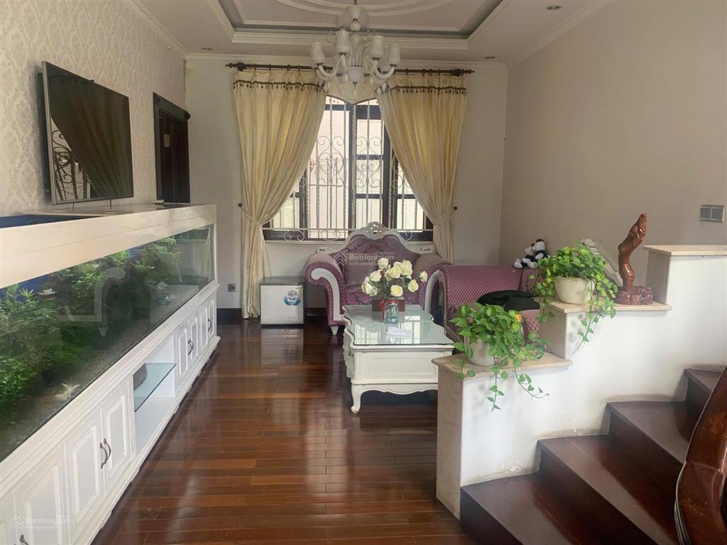 Cho thuê biệt thự thảo điền cao cấp 5pn có sân vườn rộng, có hầm để xe lớn giá chỉ 110 triệu/tháng