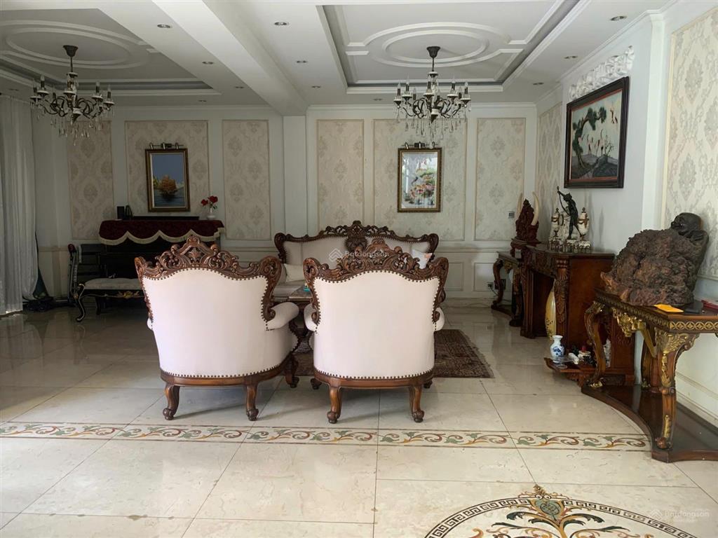 Cho thuê biệt thự thảo điền cao cấp 5pn có sân vườn rộng, có hầm để xe lớn giá chỉ 110 triệu/tháng