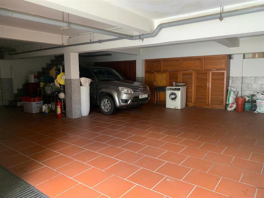 Cho thuê biệt thự thảo điền cao cấp 5pn có sân vườn rộng, có hầm để xe lớn giá chỉ 110 triệu/tháng