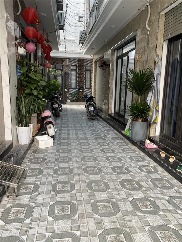 Nhà 4 tầng gần như mới ngõ 225 ngô gia tự giáp văn cao chỉ hơn 2 tỷ