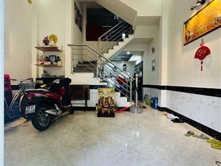 Xe hơi 7 chỗ tới cửa  nhà đẹp ngang lớn 5m  4 tầng  ngay siêu thị emart 2  hơn 5 đồng ở ngay