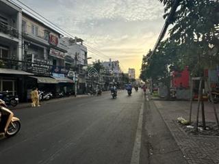 Bán nhà mặt tiền gần cầu chữ y hưng phú 90m2 (6x15m), 4 tầng 7pn cho thuê 25tr/tháng p. 8 quận 8