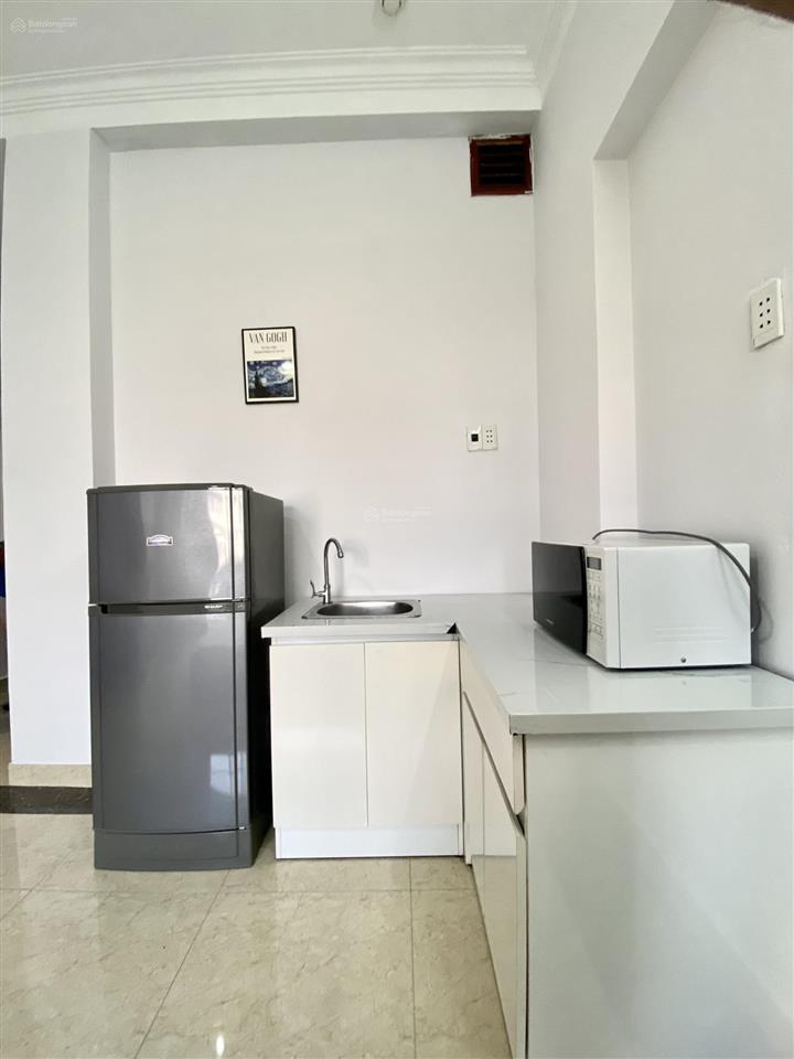 Cho thuê căn hộ full nt, ban công rộng, ngay công viên lê văn tám, vòng xoay điện biên phủ