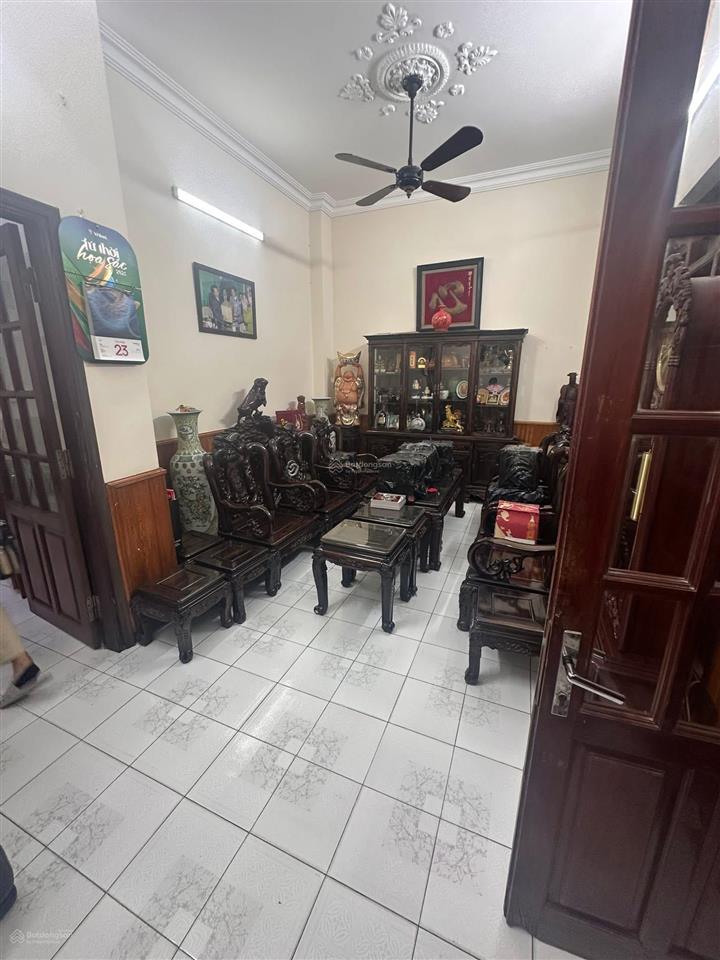 Chính chủ cần bán gấp nhà ngõ 162 đội cấn, 76.2m2, mặt tiền 7m giá rẻ nhất quận ba đình