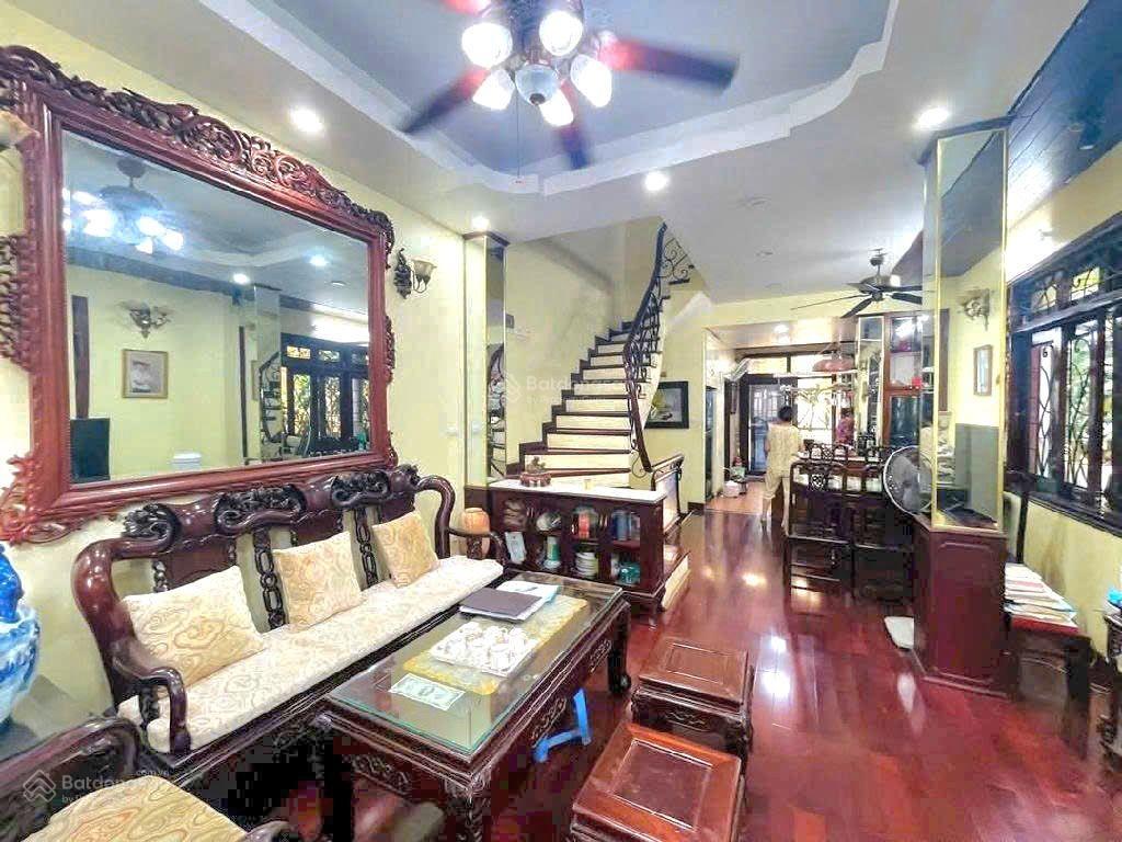 Bán biệt thự âu cơ 170m2, ôtô tránh giá 30 tỷ. tây hồ