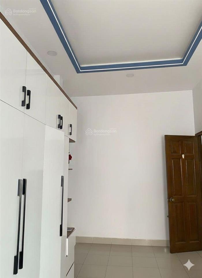 Bán nhà 2 tầng, chợ thạnh xuân  dt 108m2  7.2 tỷ  hà huy giáp  quận 12