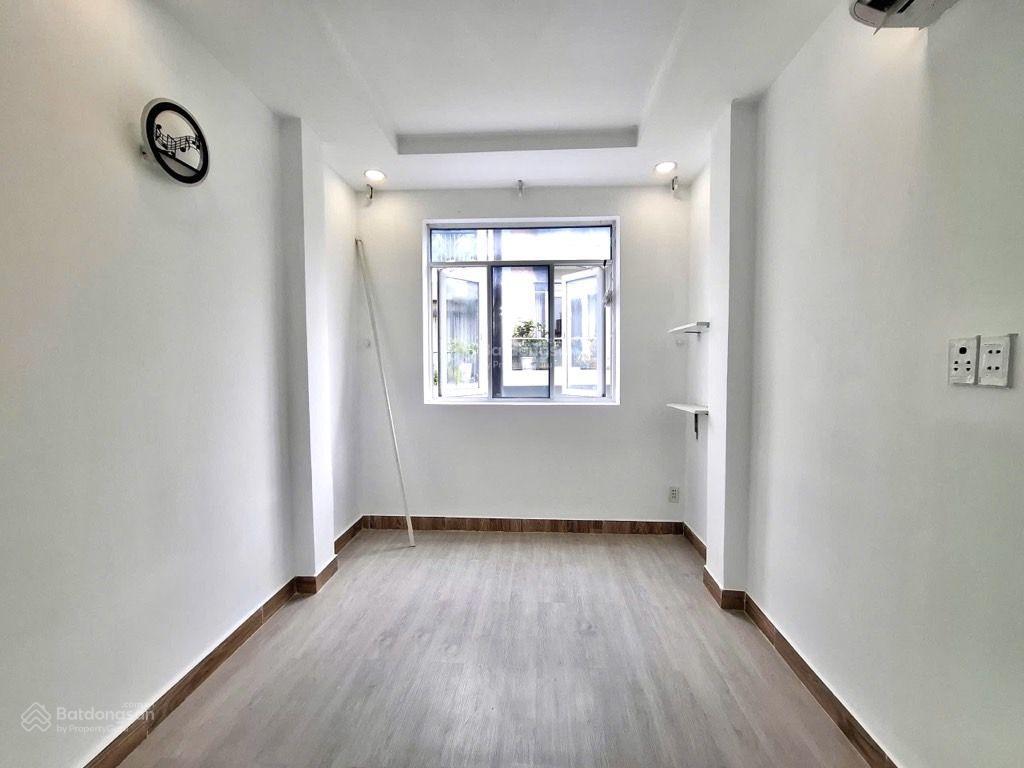 Hiếm "hẻm xe hơi đỗ cửa  lê văn sỹ q3  nhà đẹp  4 tầng  sân thượng nở hậu tài lộc, chỉ 8,3 tỷ