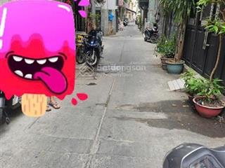 Quận 3  nhà lô góc  hẻm 3 gác  sát mặt tiền trường sa  64m2  chỉ 7.6 tỷ