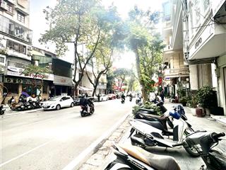 Đi mỹ bán gấp nhà mặt phố thi sách lô góc, 62m2 , 3 tầng, mặt tiền 4.2m giá 40 tỷ thương lượng