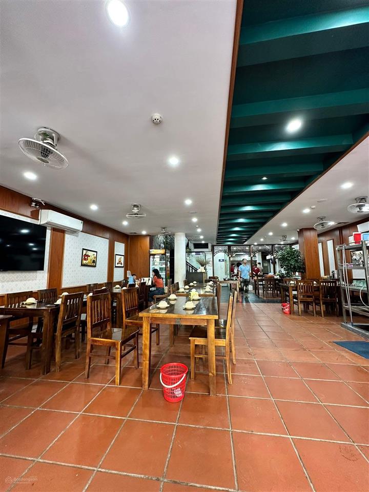 Bán đất mặt phố trương công giai cầu giấy 150m2  mặt tiền 10m giá chỉ 90 tỷ tl