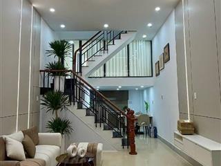 Nhà mới 3 tầng 3 phòng ngủ, hẻm xe hơi thông tân kỳ tân quý sát aeon tân phú, 40m2 chỉ 5 tỷ