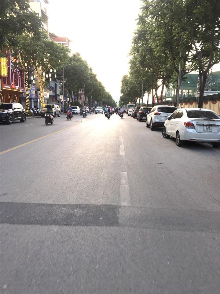 Bán nhà phố lê trọng tấn, thanh xuân, 70m2, mt5m, sổ phân lô, có sân giá 18 tỷ 5