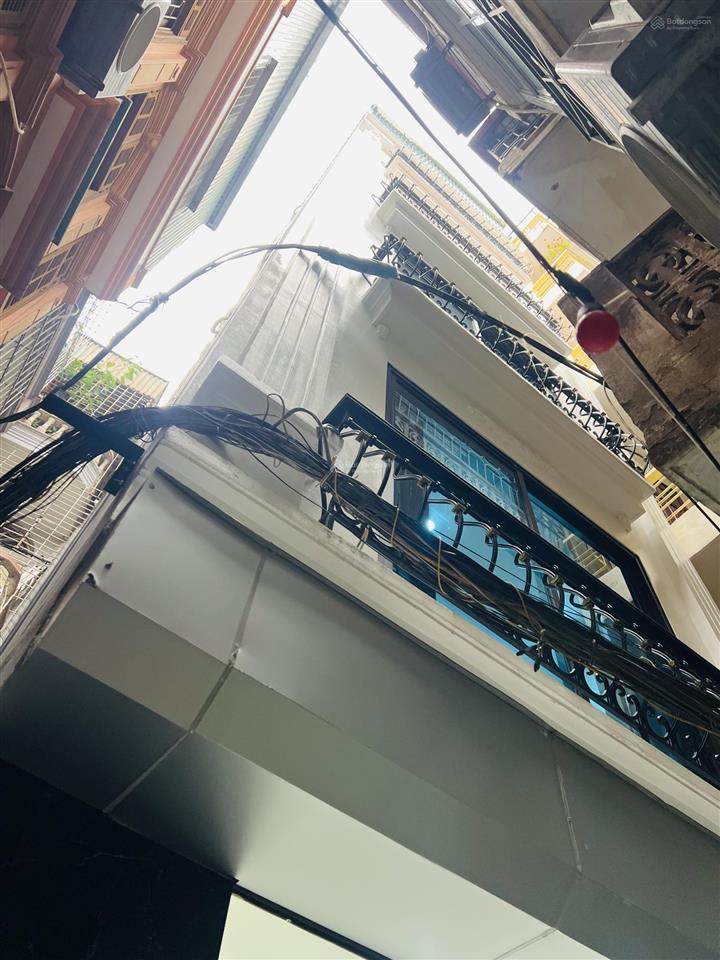 6.88 tỷ  pháo đài láng  6 tầng  ngõ thông  lô góc  2 thoáng, cách ô tô 50m, vị trí đẹp