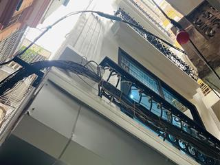 6.88 tỷ  pháo đài láng  6 tầng  ngõ thông  lô góc  2 thoáng, cách ô tô 50m, vị trí đẹp