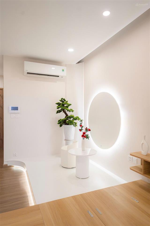 Chính chủ cho thuê căn studio toà s1 sky oasis ecopark hưng yên dt 30m đầy đủ nội thất giá 6tr