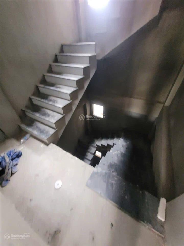 Bán nhà phan đình phùng ba đình ngõ nông gần phố nhà mới tinh trước rông dt 34m6 tầng giá 15,5 tỷ