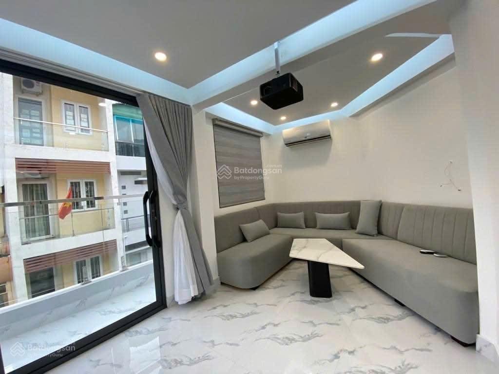 Mặt tiền đường p. tân định  ngang khủng 5,6m  nhà mới 5 tầng. chỉ 11 tỷ