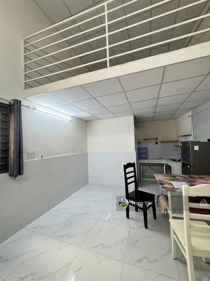 Chdv q4 74.6 triệu/m2  dòng tiền 9 phòng cho thuê  sổ 172,9 m²