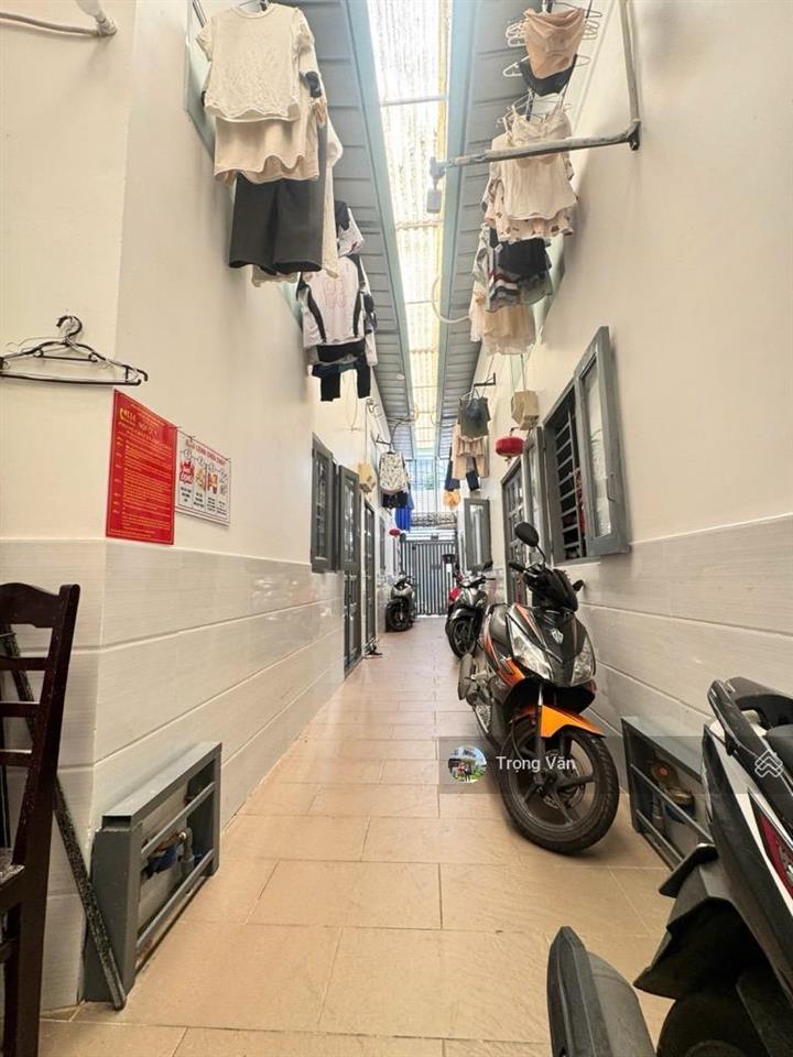 Chdv q4 74.6 triệu/m2  dòng tiền 9 phòng cho thuê  sổ 172,9 m²