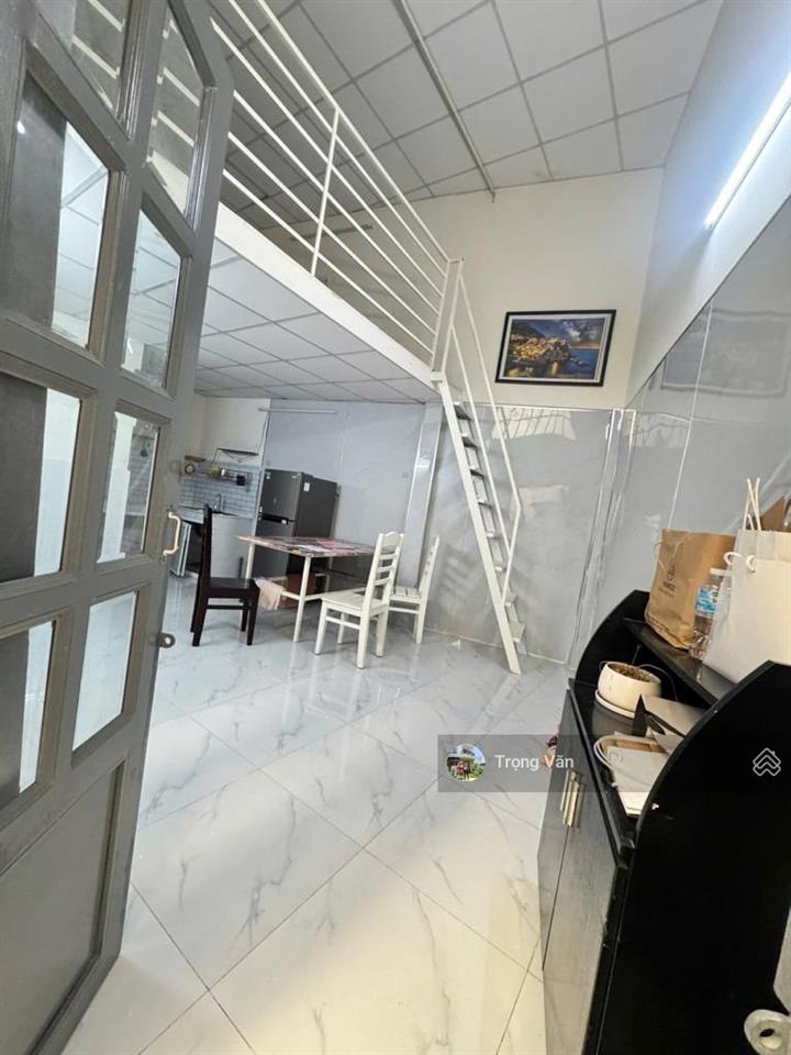 Chdv q4 74.6 triệu/m2  dòng tiền 9 phòng cho thuê  sổ 172,9 m²