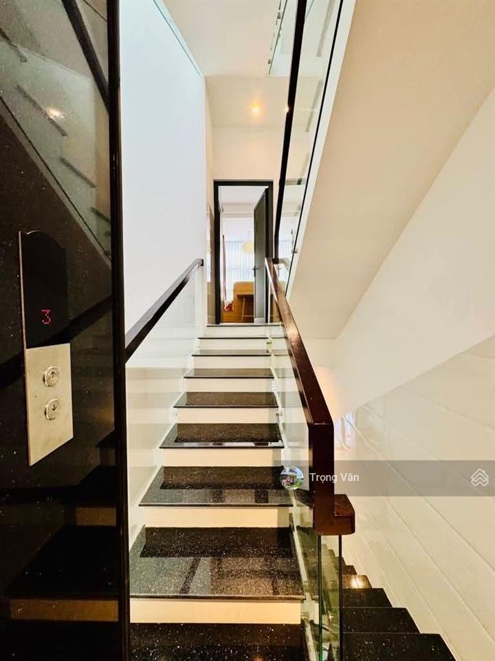 Chdv ngay nhà thờ tân định  dòng tiền khủng 680 triệu/ năm. chỉ 17,5 tỷ