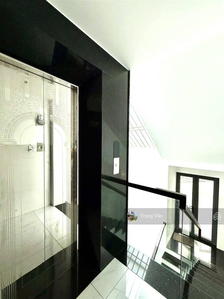 Chdv ngay nhà thờ tân định  dòng tiền khủng 680 triệu/ năm. chỉ 17,5 tỷ