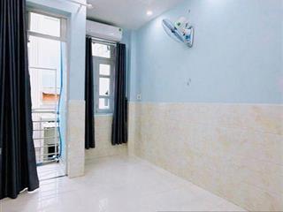 Chỉ 5 tỷ  hẻm 4m sát hoàng diệu qua q1  nhà 5 tầng hc đủ