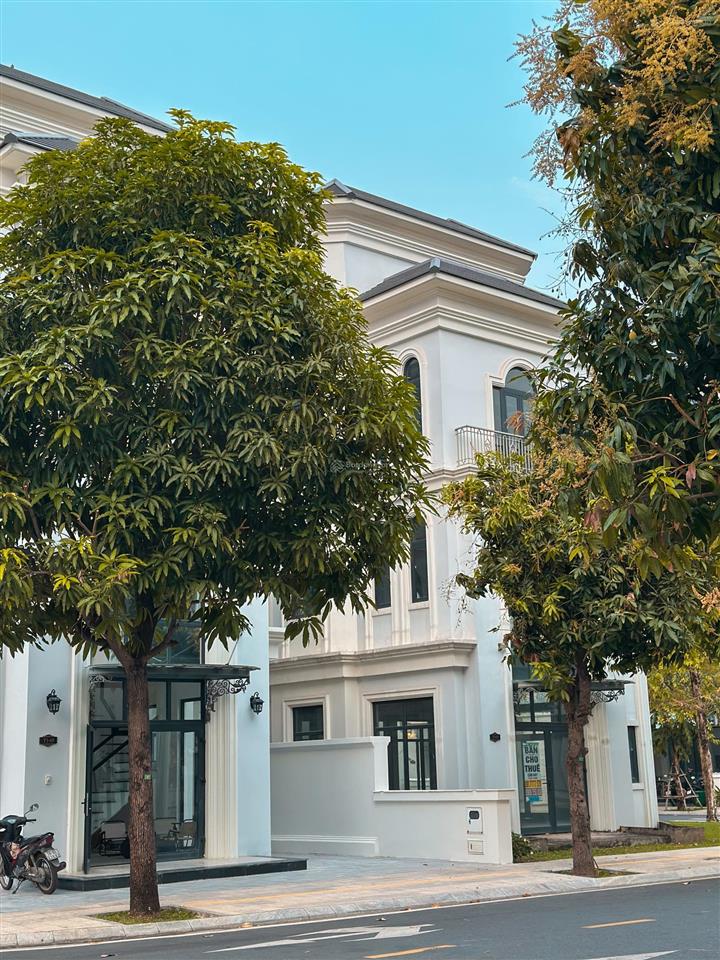 Giá tốt boutique villas manhattan 240m2 tại kđt vinhomes quận 9 | vị trí đẹp | hiếm bán chỉ 59 tỷ