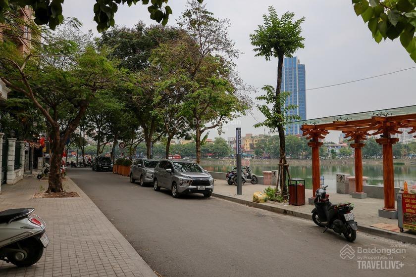 Bán nhà mặt phố phạm huy thông, dt 110m x mặt tiền 9m, mặt hồ ngọc khánh, 69 tỷ đồng