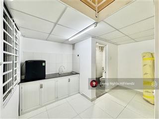 Cho thuê phòng gác cao 2 mét có sẳn máy lạnh đường thống nhất  gò vấp