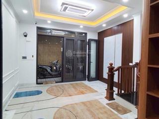 Bán nhà trung tâm quận nam từ liêm 20 m ra đường ô tô tránh  gần vườn hoa  diện tích 31 m