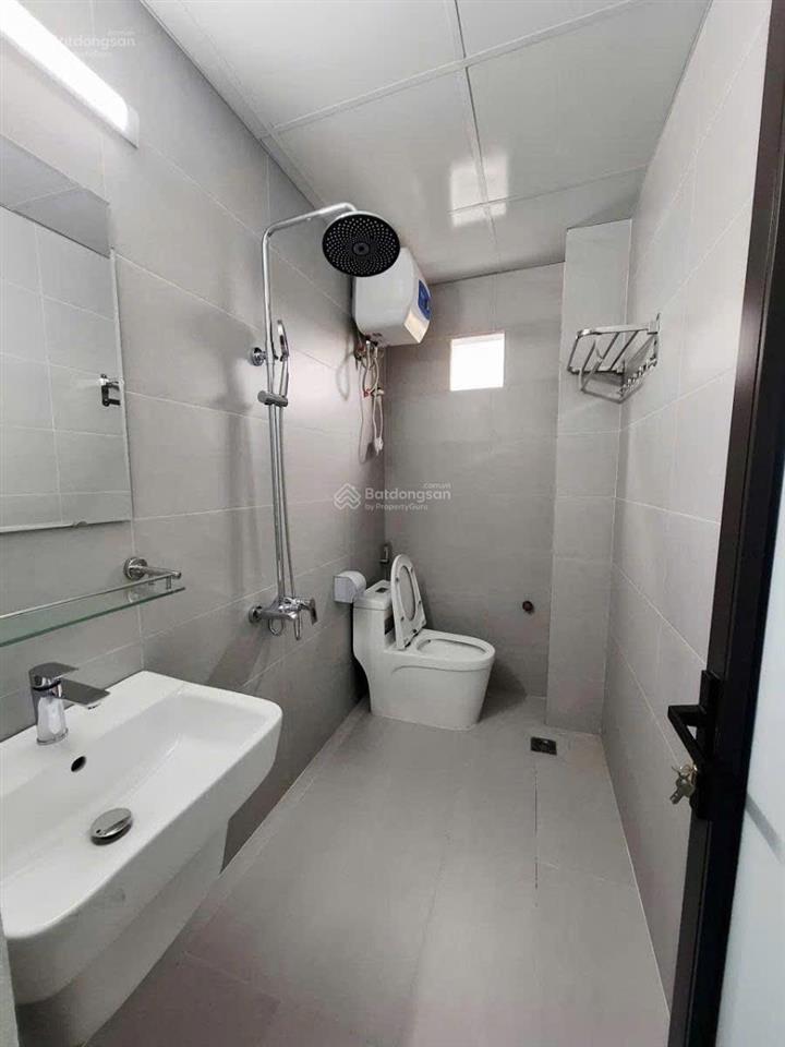 Nhà trung kiên lô góc 3 thoáng  ô tô cách 15m  full nội thất  nhà đẹp ở ngay giá  hơn 5 tỷ