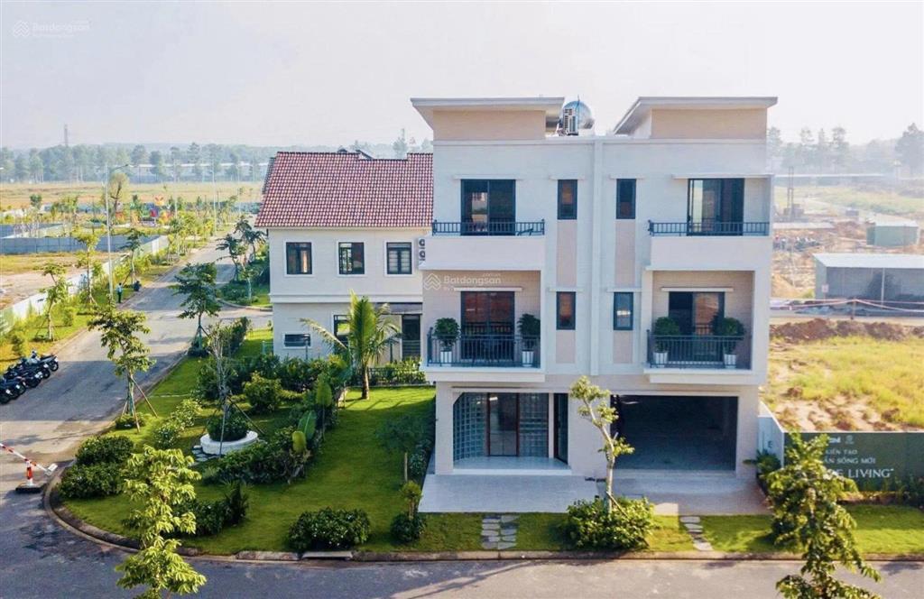 Sở hữu nhà phố biệt thự đầu tư sinh lời bền vững chỉ với giá căn hộ.  0909 901 ***