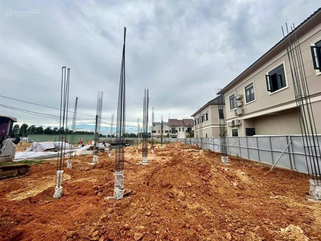 Sở hữu nhà phố biệt thự đầu tư sinh lời bền vững chỉ với giá căn hộ.  0909 901 ***