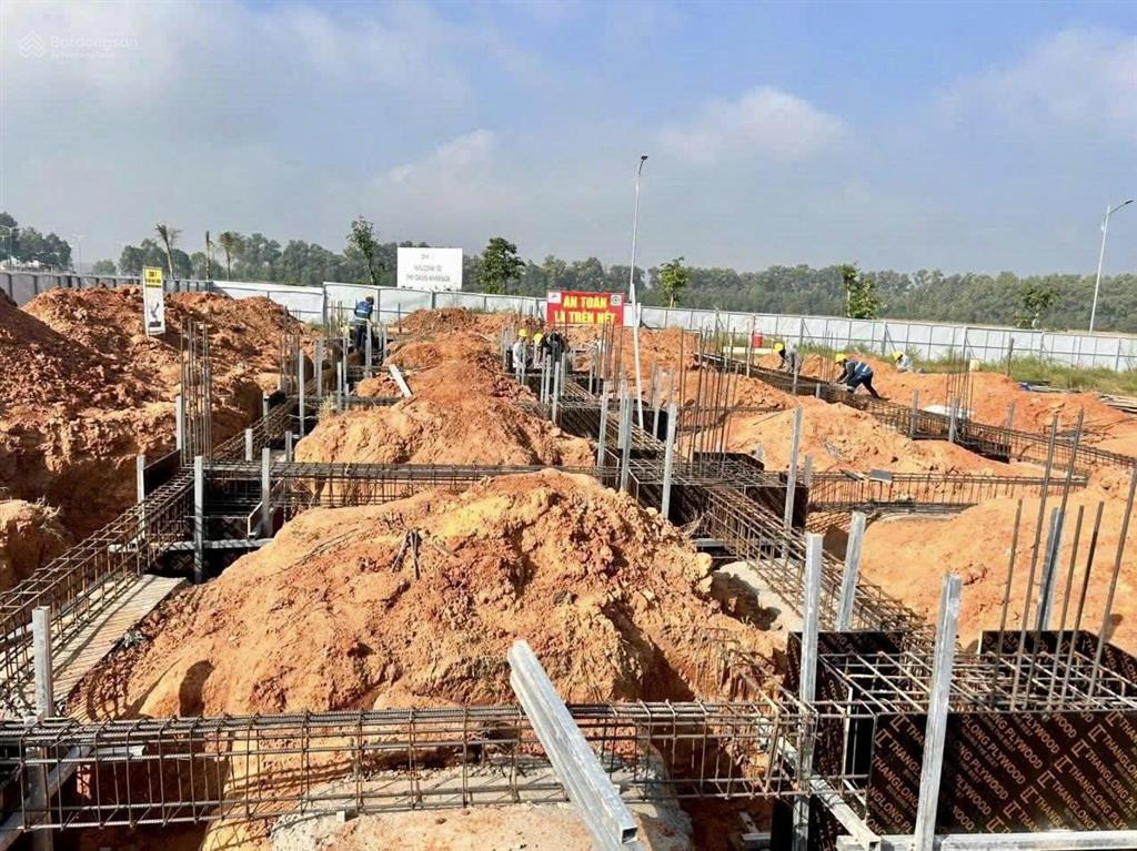 Cập nhật tiến độ cùng ngắm khu đô thị đẳng cấp ven sông the oasis riverside tp.hcm.  0909 901 ***