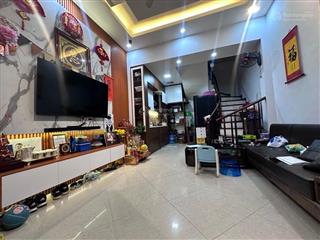 Bán nhà gần đại học mỏ 35m2, dân xây độc lập 5t, sổ đỏ, ở luôn, giá tốt có thương lượng