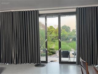 Bán nhà vườn 650m2 tại song phương, sẵn khuôn viên, có 3 phòng ngủ. đầy đủ nội thất! khu vườn đẹp