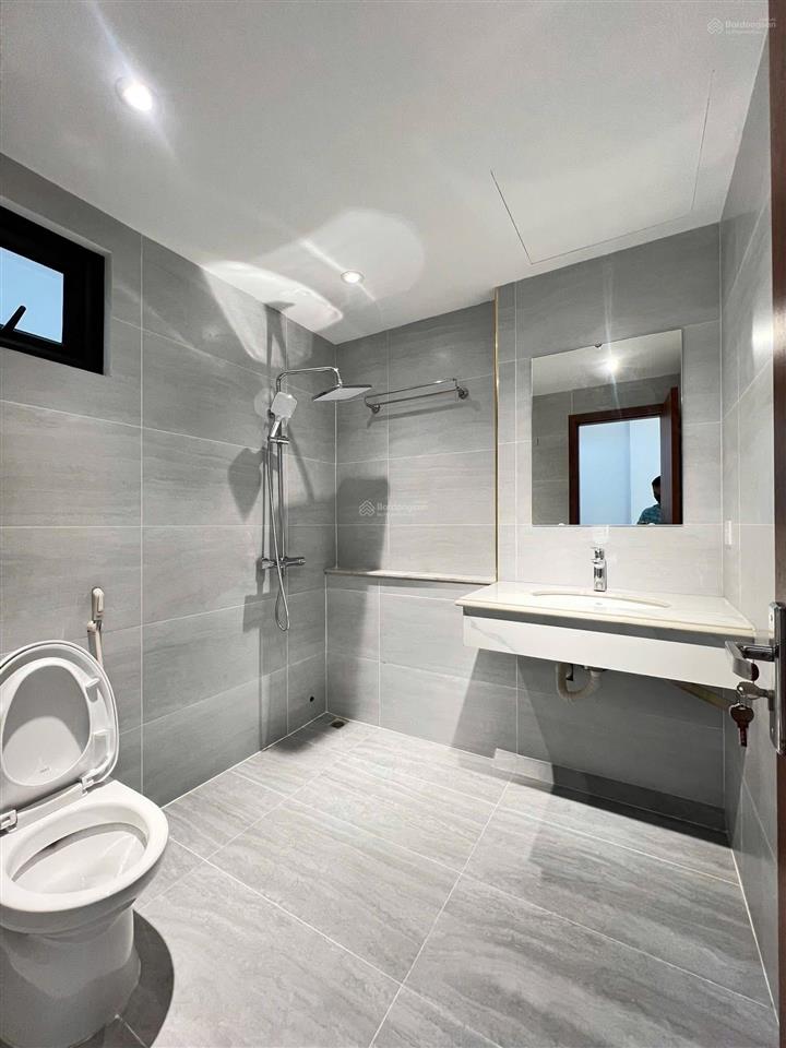 Siêu phẩm mới tinh 7 tầng thang máy trần quốc hoàn, cầu giấy 50m2xmt 4m21.7tỷ phân lô ô tô sát phố